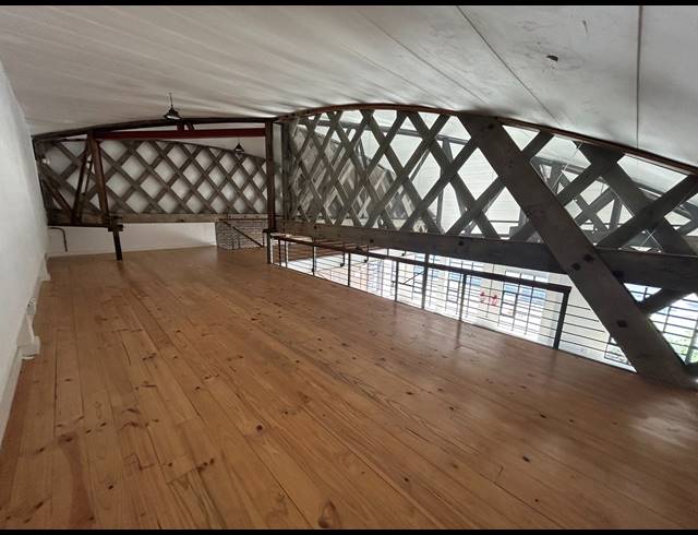 297M² BUILDING TO LET IN SALT RIVER